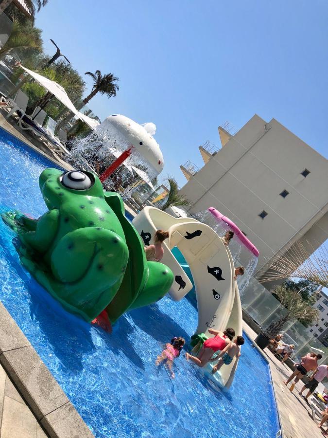 North Spa&Pools Alezzibeach นาโวดาริ ภายนอก รูปภาพ