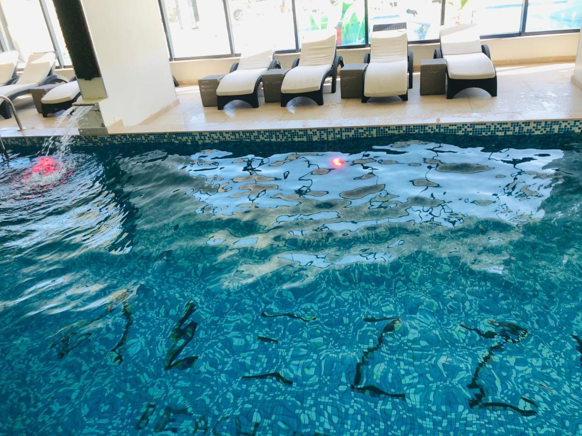 North Spa&Pools Alezzibeach นาโวดาริ ภายนอก รูปภาพ